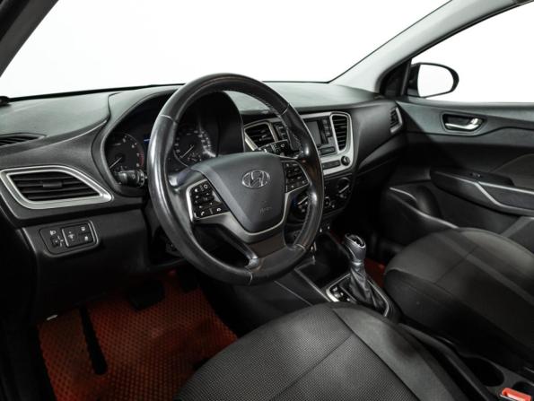 Hyundai Solaris II с пробегом 2019 года, цена 1 169 700 рублей, 128211 км, седан, Автокод Объявления