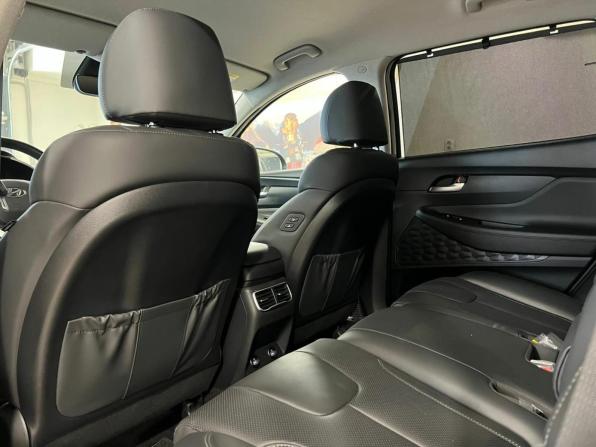 Hyundai Santa Fe IV Рестайлинг с пробегом 2021 года, цена 4 340 000 рублей, 46724 км, внедорожник, Автокод Объявления