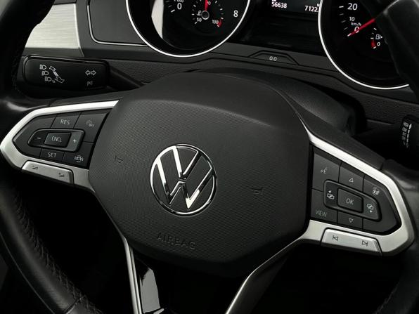 Volkswagen Passat B8 Рестайлинг с пробегом 2020 года, цена 2 422 100 рублей, 56638 км, седан, Автокод Объявления