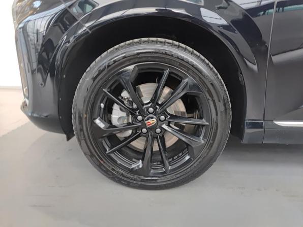 Hongqi HS3 с пробегом 2024 года, цена 2 878 000 рублей, 43558 км, внедорожник, Автокод Объявления