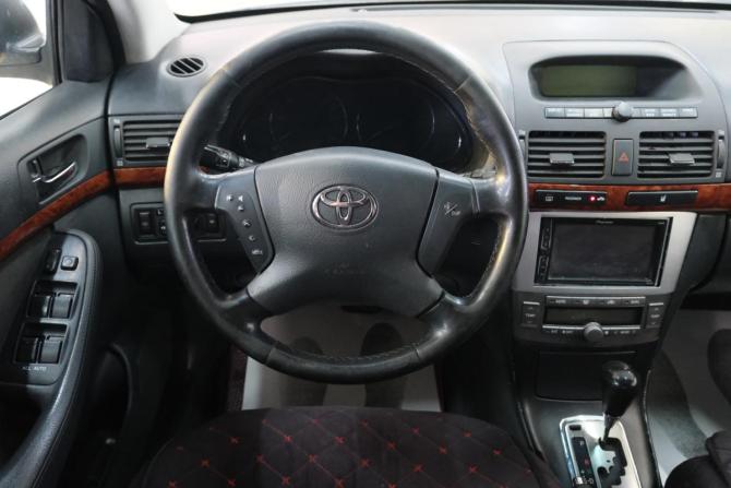 Toyota Avensis II с пробегом 2004 года, цена 749 000 рублей, 296000 км, седан, Автокод Объявления