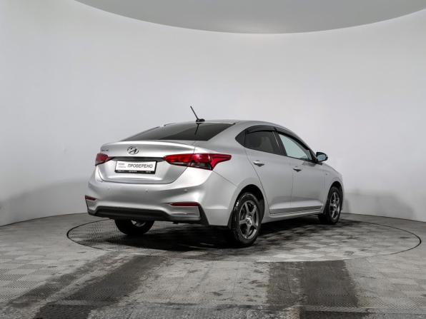 Hyundai Solaris II с пробегом 2017 года, цена 1 200 000 рублей, 102635 км, седан, Автокод Объявления