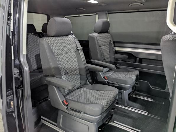 Volkswagen Multivan T6 Рестайлинг с пробегом 2021 года, цена 6 195 000 рублей, 68484 км, минивэн, Автокод Объявления