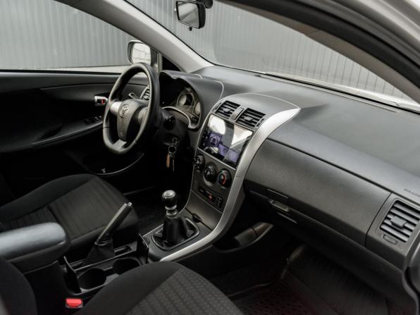 Toyota Corolla X (E140 E150) Рестайлинг с пробегом 2012 года, цена 1 050 000 рублей, 217783 км, седан, Автокод Объявления