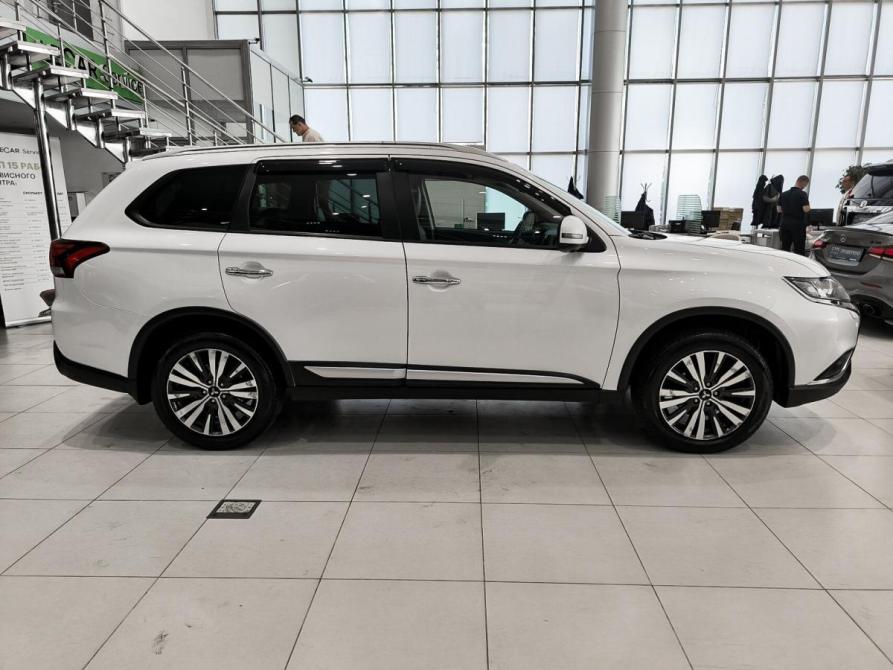 Mitsubishi Outlander III Рестайлинг 3 Казань  - изображение 5