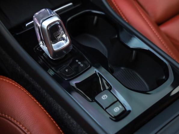 Volvo XC40 I с пробегом 2021 года, цена 3 499 000 рублей, 65472 км, внедорожник, Автокод Объявления