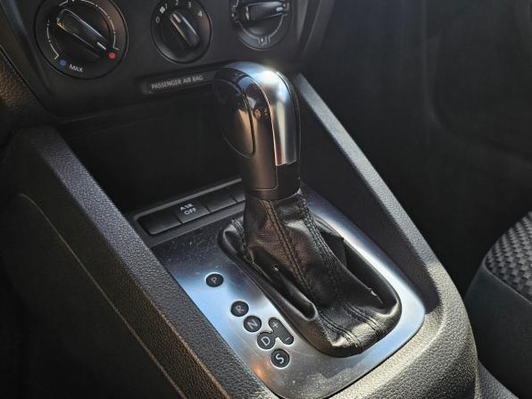Volkswagen Jetta VI с пробегом 2013 года, цена 950 000 рублей, 246000 км, седан, Автокод Объявления
