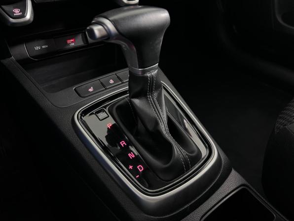 Kia Rio IV Рестайлинг с пробегом 2021 года, цена 1 499 000 рублей, 86736 км, седан, Автокод Объявления