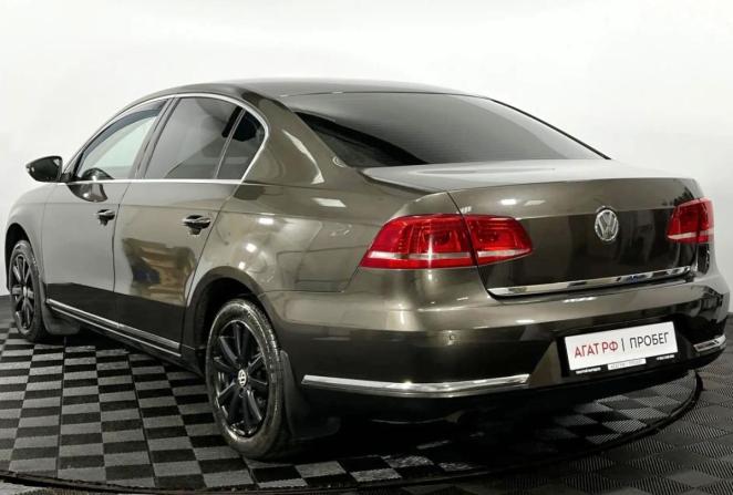 Volkswagen Passat B7 с пробегом 2011 года, цена 1 350 000 рублей, 102734 км, седан, Автокод Объявления