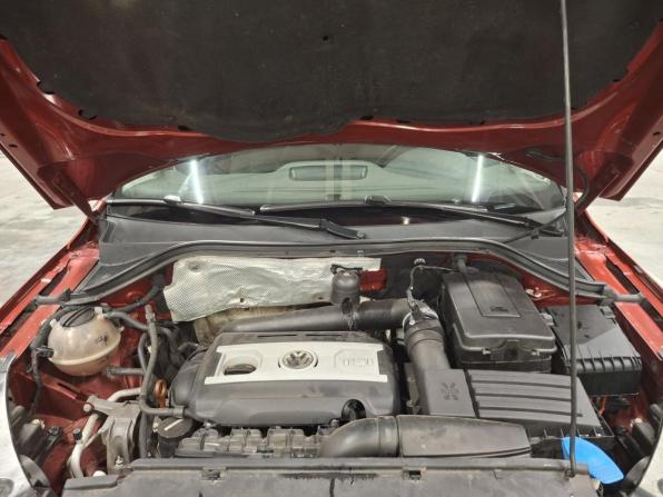 Volkswagen Tiguan I Рестайлинг с пробегом 2012 года, цена 1 340 000 рублей, 170101 км, внедорожник, Автокод Объявления