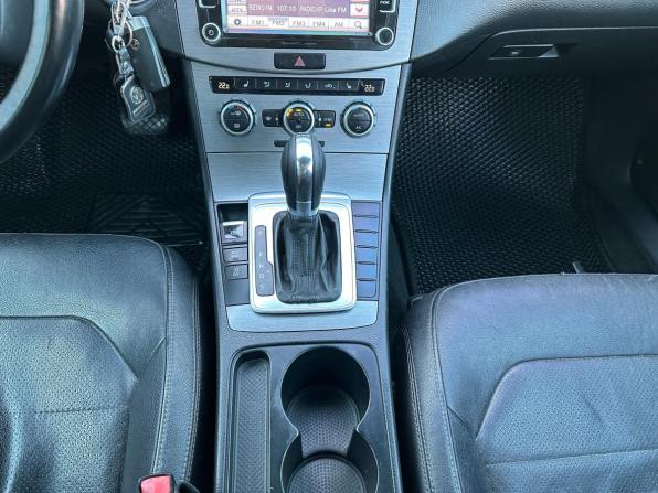 Volkswagen Passat B7 с пробегом 2012 года, цена 890 000 рублей, 192272 км, седан, Автокод Объявления