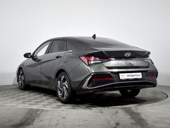 Hyundai Elantra VII (CN7) Рестайлинг с пробегом 2024 года, цена 2 127 890 рублей, 39670 км, седан, Автокод Объявления