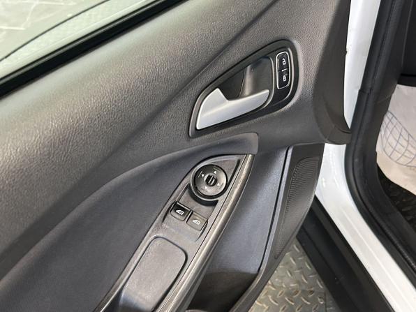 Ford Focus III Рестайлинг с пробегом 2016 года, цена 730 000 рублей, 147646 км, универсал, Автокод Объявления