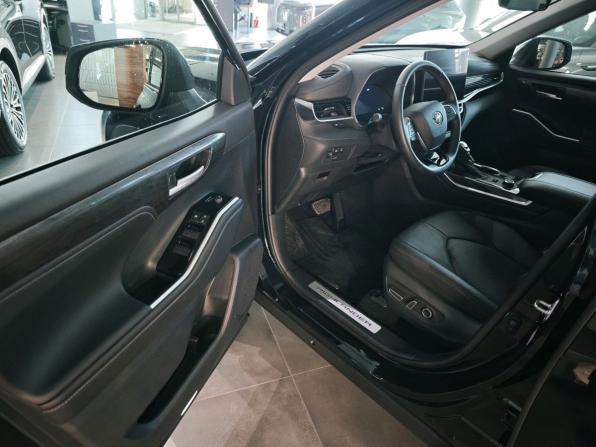 Toyota Highlander IV (XU70) с пробегом 2025 года, цена 5 500 000 рублей, 55 км, внедорожник, Автокод Объявления