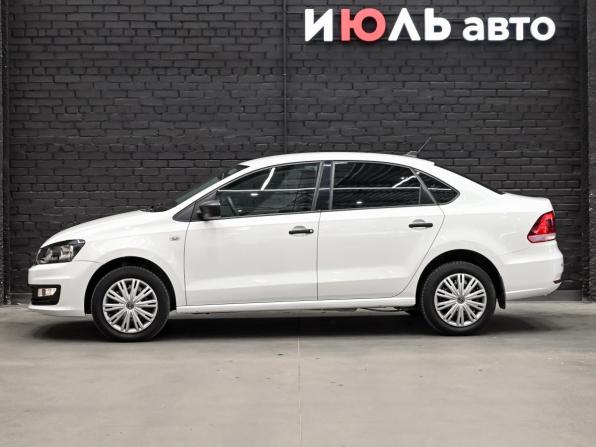 Volkswagen Polo V Рестайлинг с пробегом 2018 года, цена 1 300 000 рублей, 93310 км, седан, Автокод Объявления