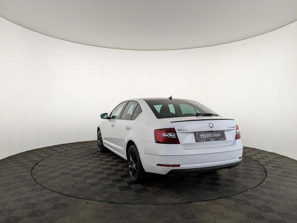 Skoda Octavia III (A7) Рестайлинг с пробегом 2020 года, цена 2 100 000 рублей, 114832 км, лифтбек, Автокод Объявления
