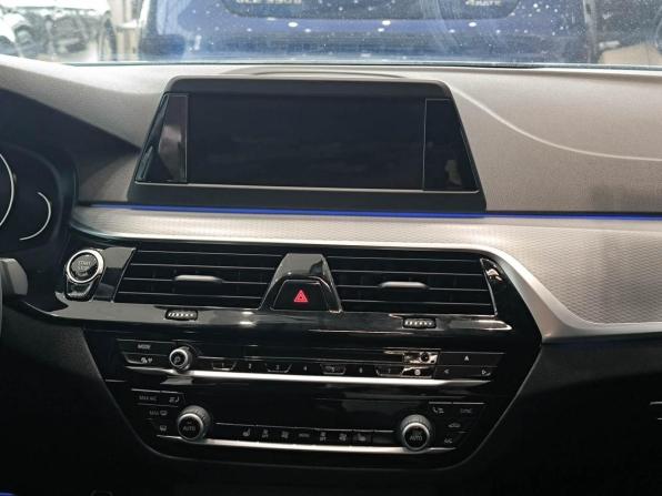 BMW 5 серии VII (G30/G31/G38) с пробегом 2018 года, цена 2 750 000 рублей, 226593 км, седан, Автокод Объявления