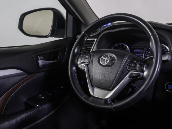 Toyota Highlander III (XU50) с пробегом 2014 года, цена 2 750 000 рублей, 132800 км, внедорожник, Автокод Объявления