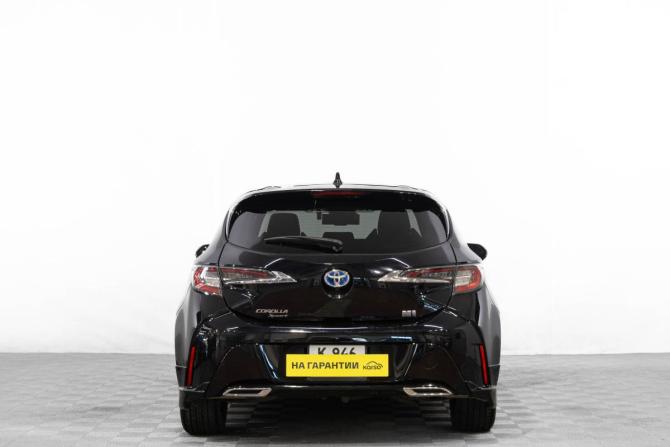 Toyota Corolla XII (E210) с пробегом 2018 года, цена 1 749 000 рублей, 129800 км, хэтчбек, Автокод Объявления