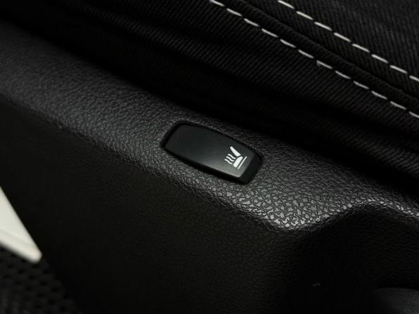 Renault Duster I Рестайлинг с пробегом 2017 года, цена 1 499 000 рублей, 76831 км, внедорожник, Автокод Объявления