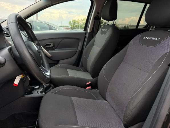 Renault Sandero II Рестайлинг с пробегом 2018 года, цена 1 290 000 рублей, 104157 км, хэтчбек, Автокод Объявления