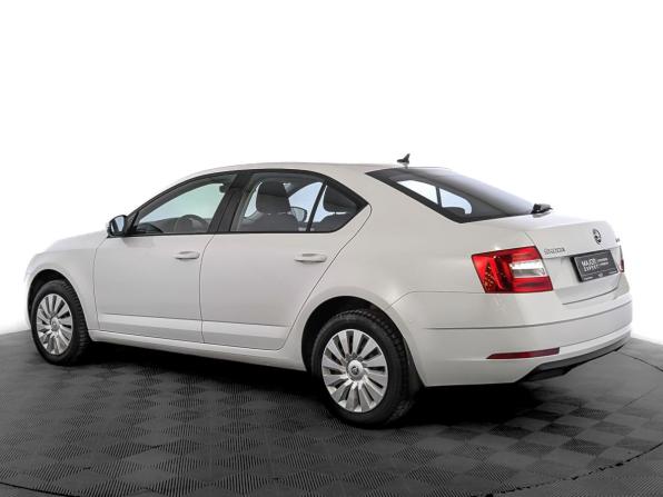 Skoda Octavia III (A7) Рестайлинг с пробегом 2020 года, цена 2 200 000 рублей, 39117 км, лифтбек, Автокод Объявления