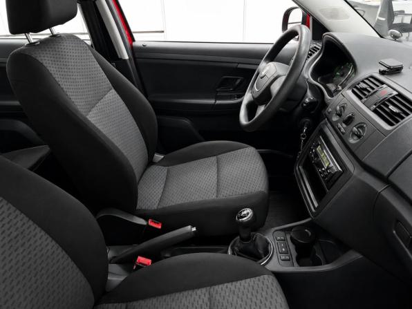 Skoda Fabia II Рестайлинг с пробегом 2011 года, цена 650 000 рублей, 83369 км, хэтчбек, Автокод Объявления