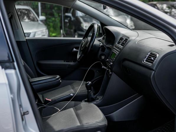 Volkswagen Polo V с пробегом 2013 года, цена 655 000 рублей, 176606 км, седан, Автокод Объявления