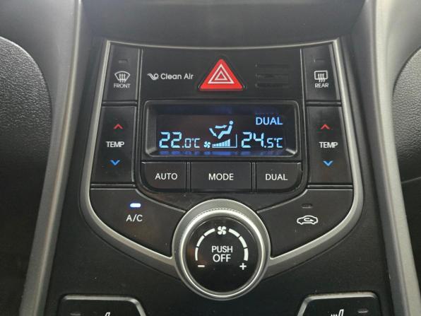 Hyundai Elantra V (MD) Рестайлинг с пробегом 2015 года, цена 1 299 000 рублей, 182169 км, седан, Автокод Объявления