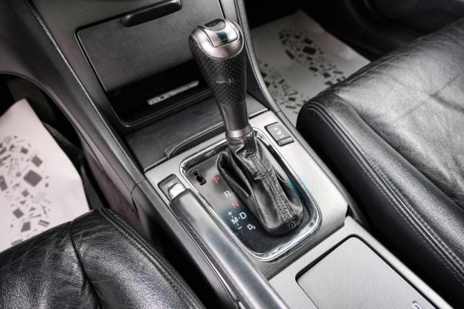 Honda Accord VII Рестайлинг с пробегом 2006 года, цена 949 000 рублей, 293767 км, седан, Автокод Объявления