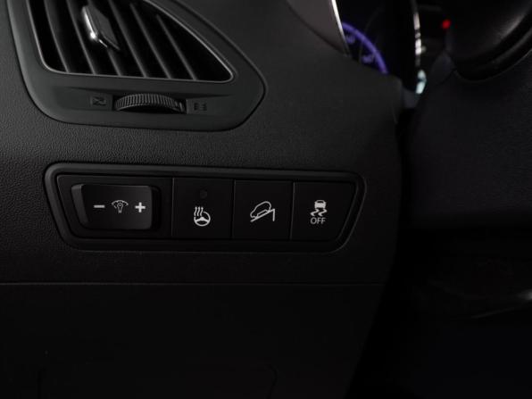 Hyundai ix35 I Рестайлинг с пробегом 2015 года, цена 1 599 000 рублей, 109231 км, внедорожник, Автокод Объявления