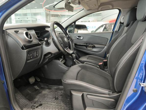 Renault Kaptur I Рестайлинг с пробегом 2021 года, цена 1 819 000 рублей, 78000 км, внедорожник, Автокод Объявления