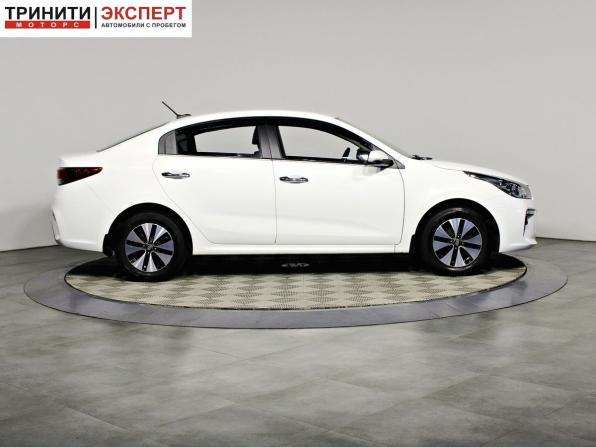 Kia Rio IV с пробегом 2018 года, цена 1 597 000 рублей, 32805 км, седан, Автокод Объявления