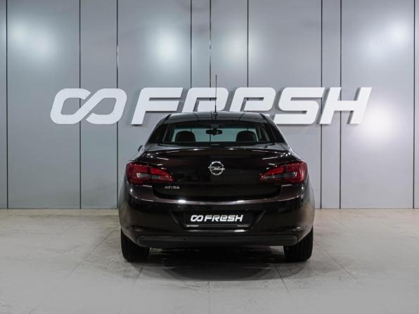 Opel Astra J Рестайлинг с пробегом 2014 года, цена 999 000 рублей, 131287 км, седан, Автокод Объявления