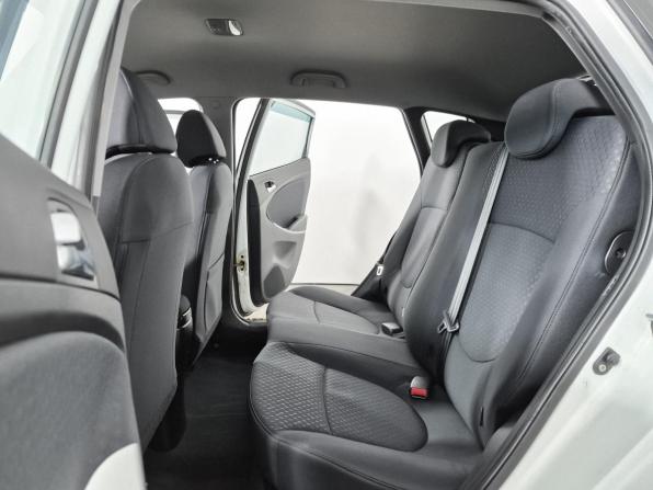 Hyundai Solaris I с пробегом 2013 года, цена 684 000 рублей, 138409 км, хэтчбек, Автокод Объявления