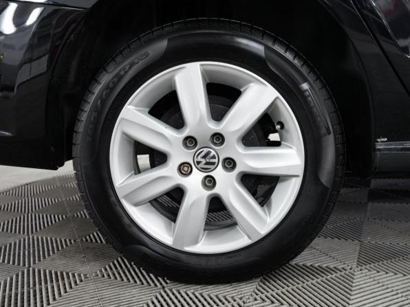 Volkswagen Polo V с пробегом 2013 года, цена 825 000 рублей, 165000 км, седан, Автокод Объявления