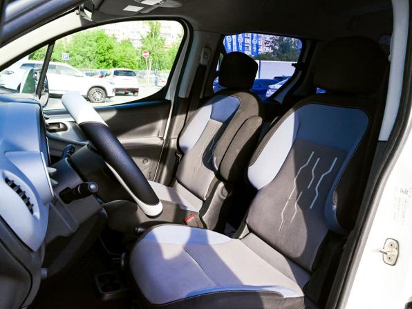 Peugeot Partner II Рестайлинг с пробегом 2012 года, цена 659 000 рублей, 188221 км, компактвэн, Автокод Объявления