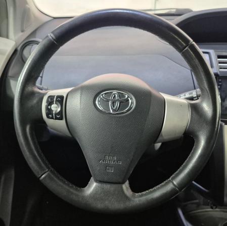 Toyota Yaris II с пробегом 2008 года, цена 601 000 рублей, 174929 км, хэтчбек, Автокод Объявления