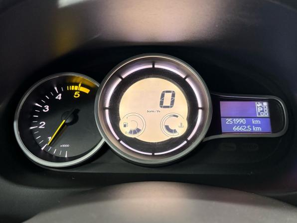 Renault Fluence I с пробегом 2010 года, цена 490 000 рублей, 251988 км, седан, Автокод Объявления