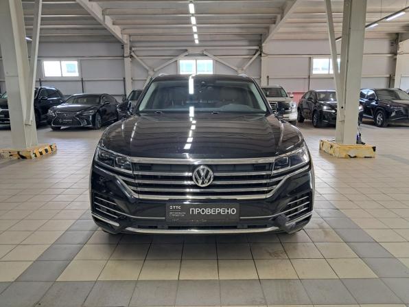 Volkswagen Touareg III с пробегом 2018 года, цена 4 670 000 рублей, 109862 км, внедорожник, Автокод Объявления