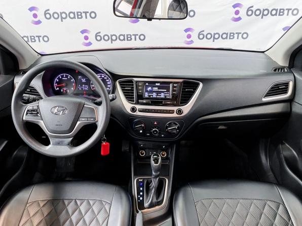 Hyundai Solaris II с пробегом 2017 года, цена 1 450 000 рублей, 64749 км, седан, Автокод Объявления