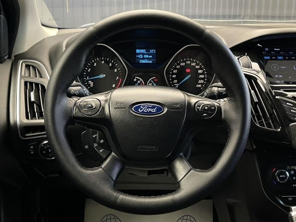 Ford Focus III с пробегом 2013 года, цена 697 000 рублей, 238654 км, хэтчбек, Автокод Объявления