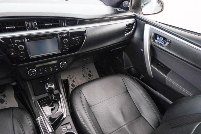 Toyota Corolla XI (E160 E170 E180) с пробегом 2013 года, цена 1 649 000 рублей, 160000 км, седан, Автокод Объявления