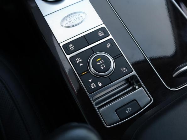 Land Rover Range Rover IV Рестайлинг с пробегом 2018 года, цена 7 790 000 рублей, 44831 км, внедорожник, Автокод Объявления