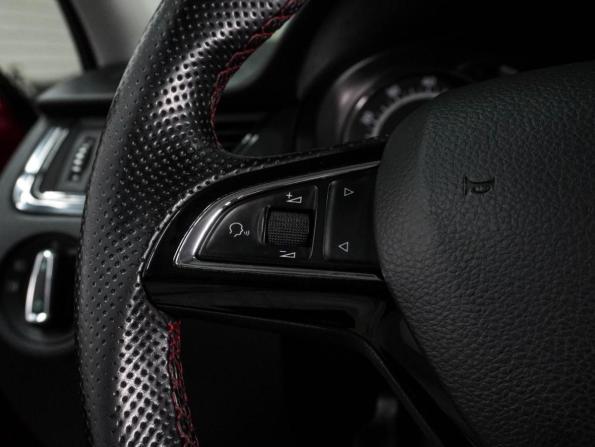 Skoda Rapid I Рестайлинг с пробегом 2018 года, цена 1 349 000 рублей, 117122 км, лифтбек, Автокод Объявления