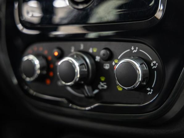 Renault Kaptur I Рестайлинг с пробегом 2021 года, цена 1 298 000 рублей, 47169 км, внедорожник, Автокод Объявления