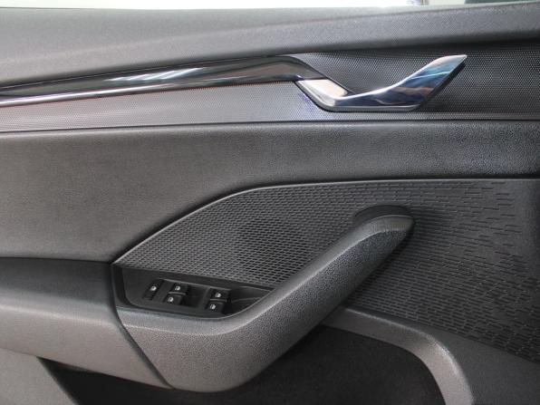 Skoda Octavia IV (A8) с пробегом 2021 года, цена 2 349 900 рублей, 137652 км, лифтбек, Автокод Объявления