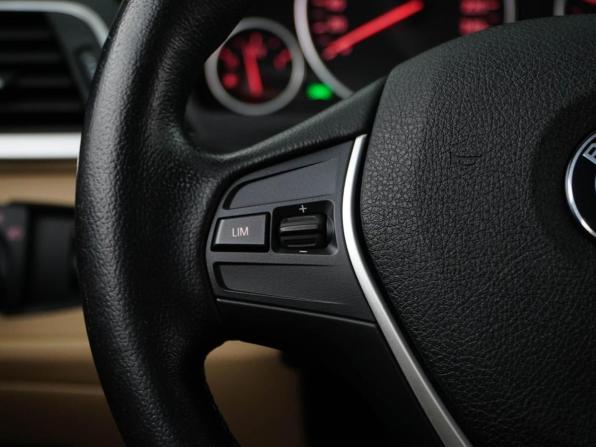 BMW 3 серии VI (F3x) Рестайлинг с пробегом 2015 года, цена 1 699 444 рубля, 126907 км, седан, Автокод Объявления