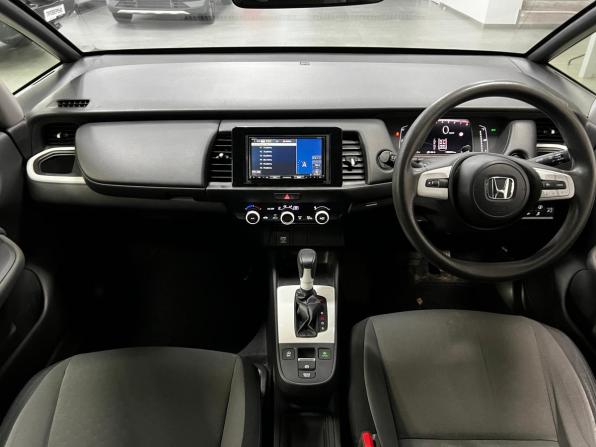 Honda Fit IV с пробегом 2020 года, цена 1 370 000 рублей, 100844 км, хэтчбек, Автокод Объявления