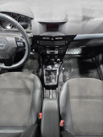 Opel Astra H Рестайлинг с пробегом 2013 года, цена 565 000 рублей, 239260 км, хэтчбек, Автокод Объявления